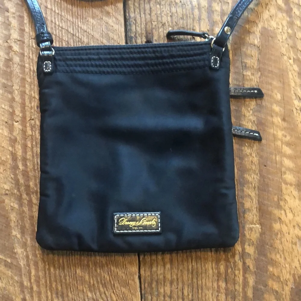 Dooney & Bourke black crossbody bag